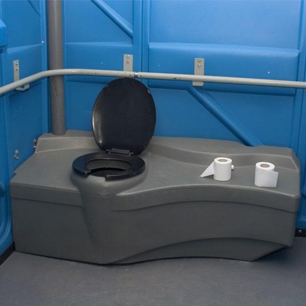 anyone can use an ada handicap porta potty, but they are particularally designed to accommodate disabled individuals